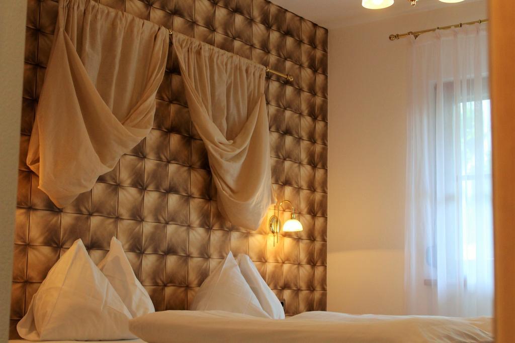 Gartenresidence Stephanie By Hotel Rotwand Laives Exterior photo