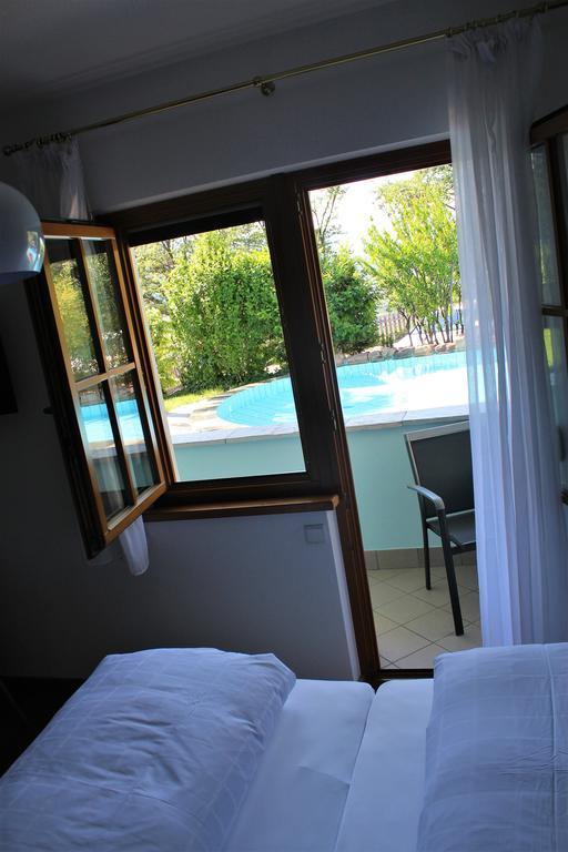 Gartenresidence Stephanie By Hotel Rotwand Laives Exterior photo